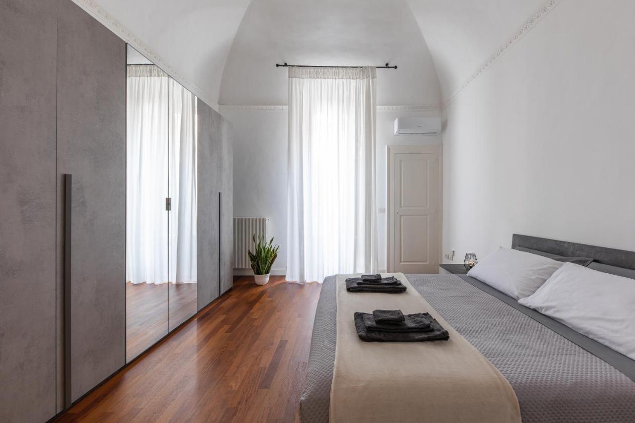 Casa Dei Visionari Bari Exterior foto