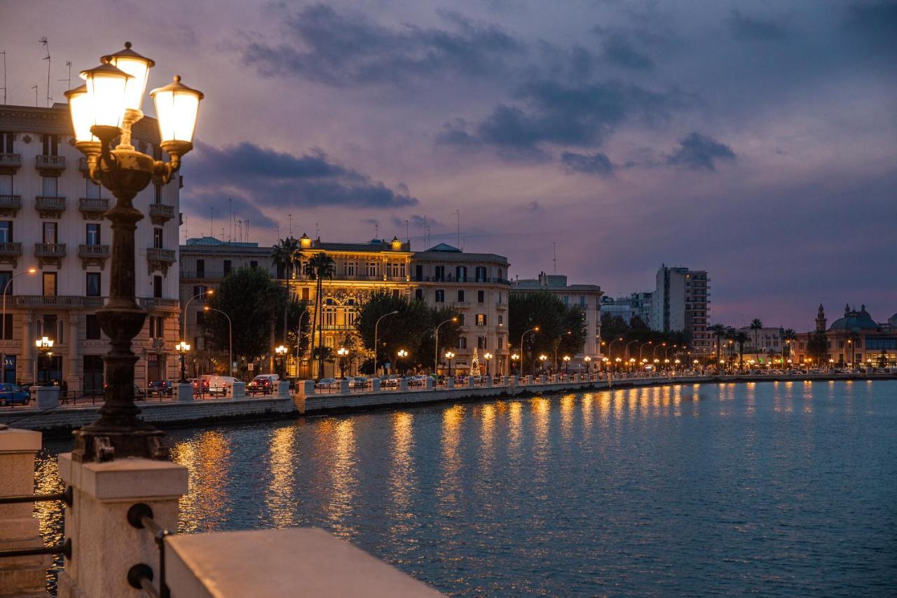 Casa Dei Visionari Bari Exterior foto